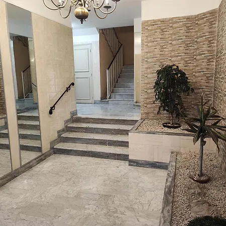 Beau Meuble Hyper Centre * Νίκαια